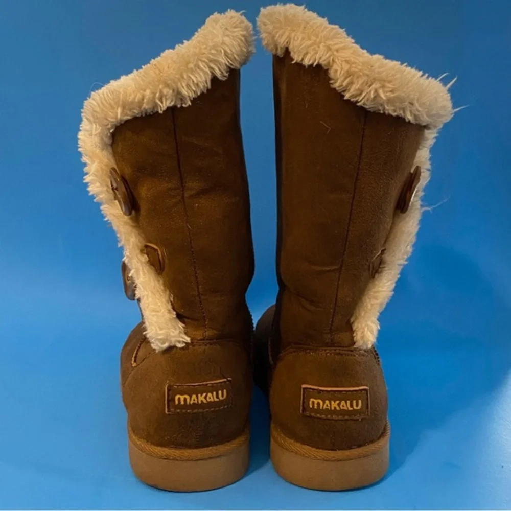 Makalu‎ Boots Women’s Size 7.5 Brown Pull On Faux Fur Lining Button